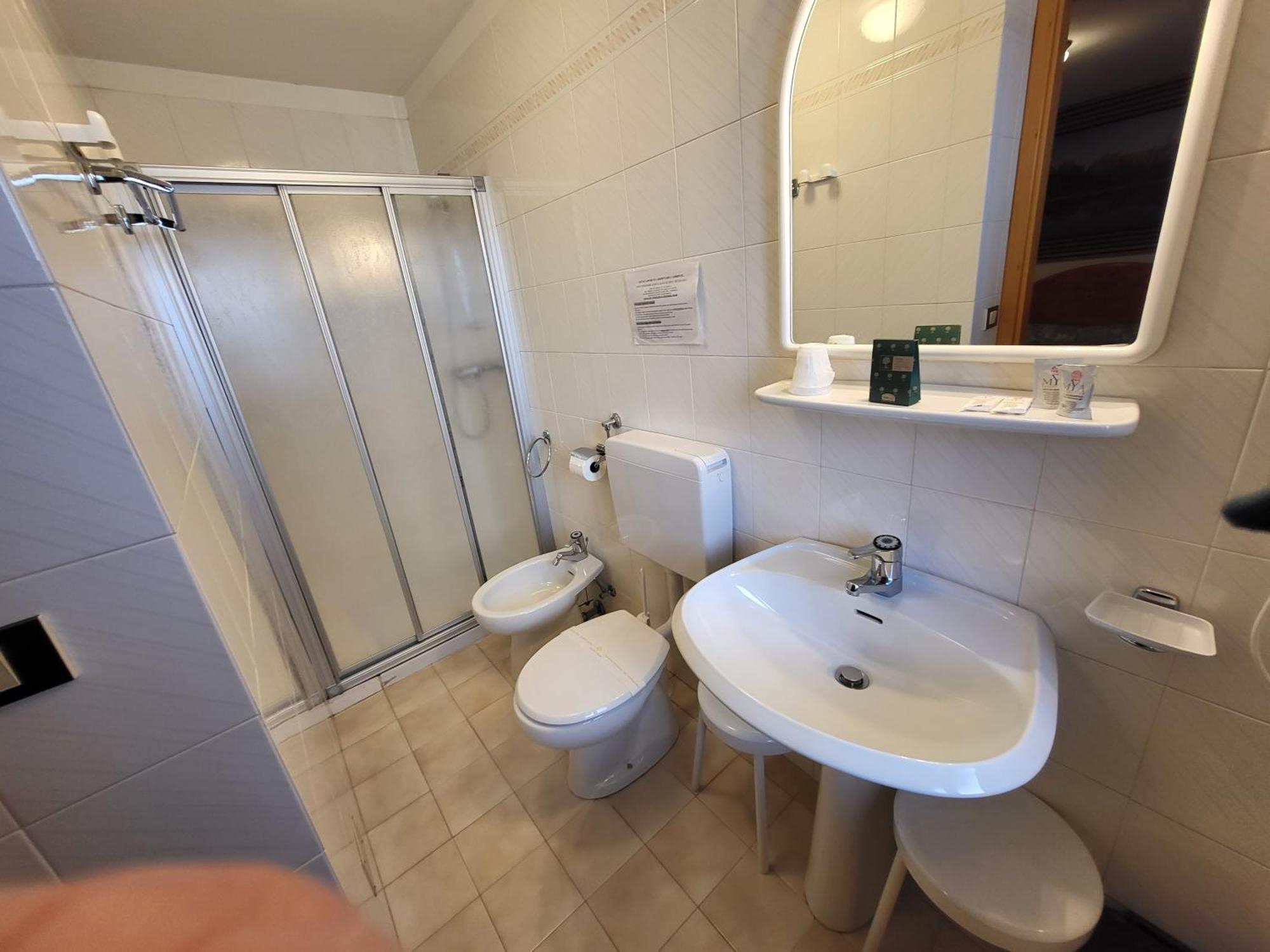 Albergo Meuble Tarandan Forni di Sopra Exterior foto