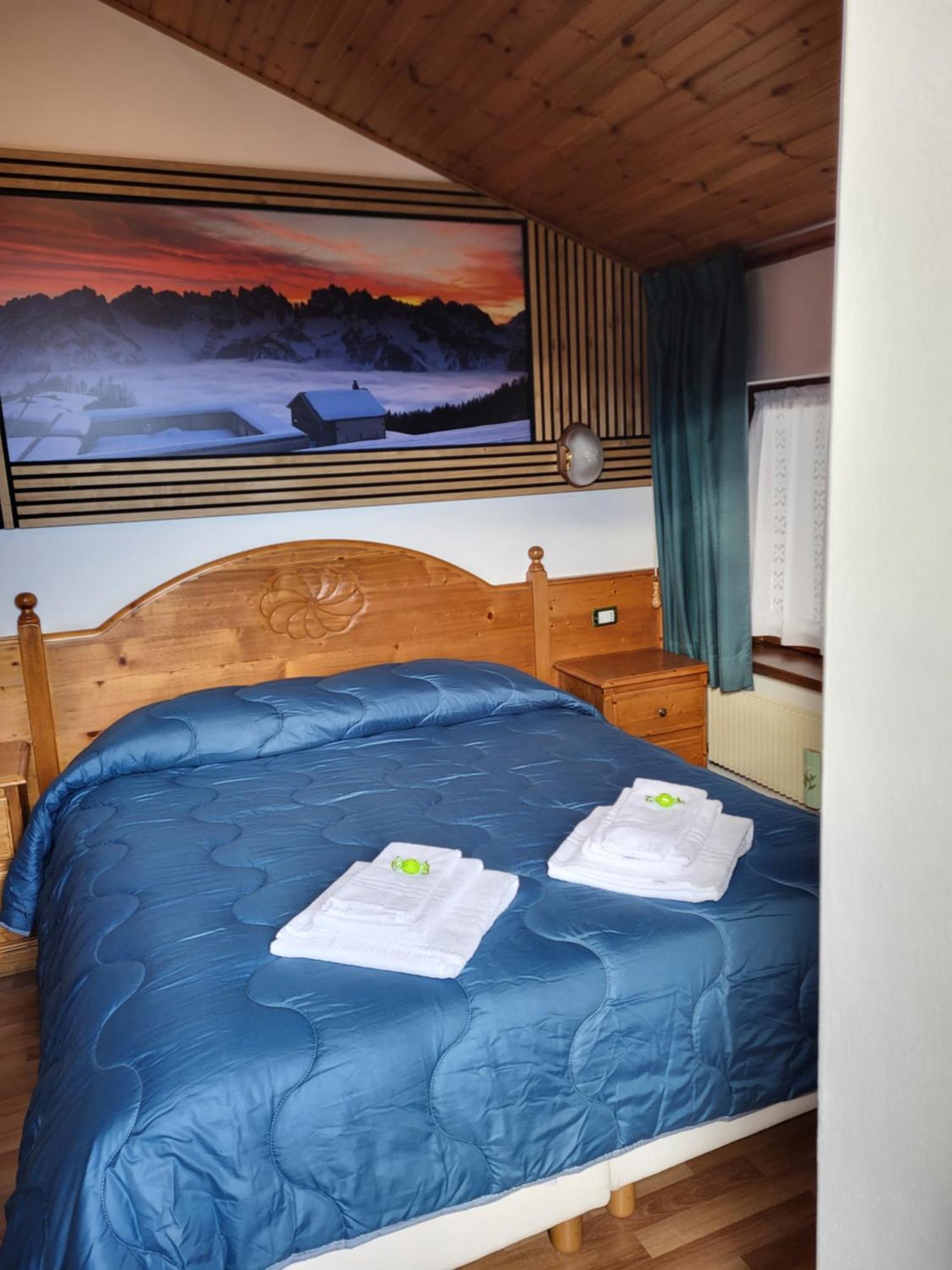 Albergo Meuble Tarandan Forni di Sopra Exterior foto